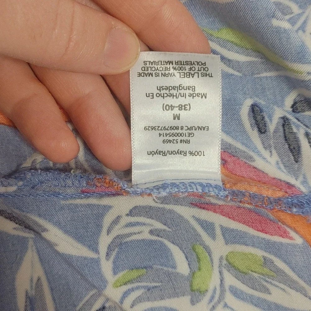 Men's Hawaiian Shirt - Picture 4 of 4